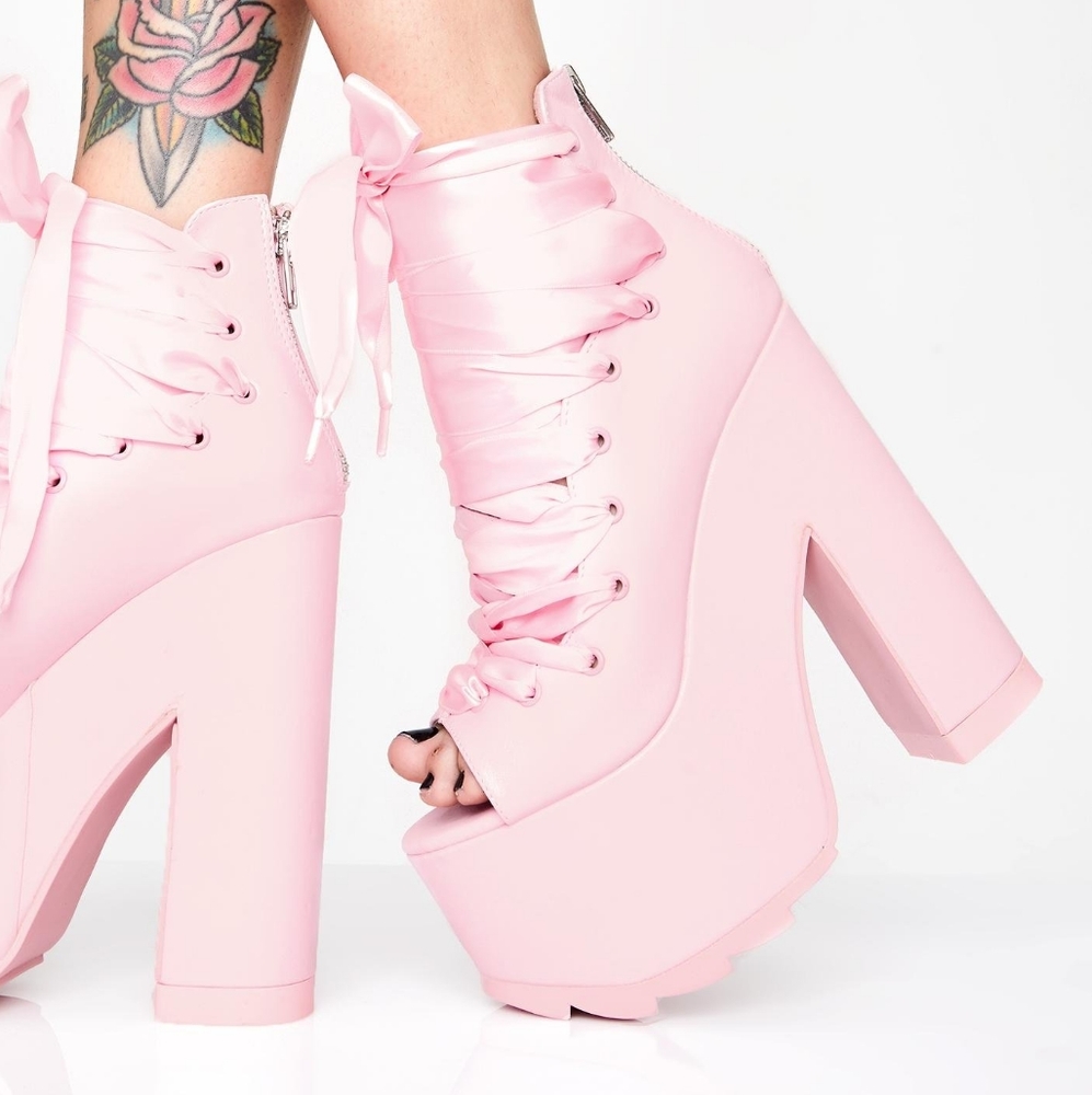Y.R.U. PINK BALLET BAE PLATFORMS